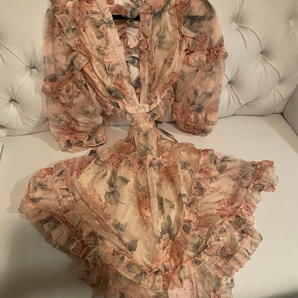 Dress - Picture 6 of 6